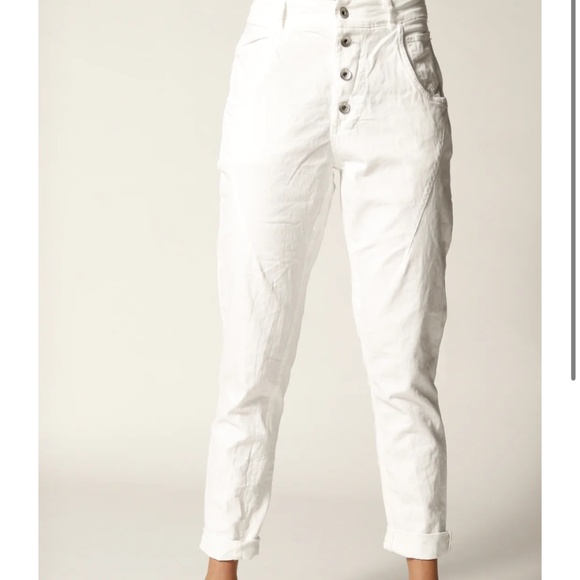 Femme fatale Signature 4 button white pant size small - Picture 3 of 5
